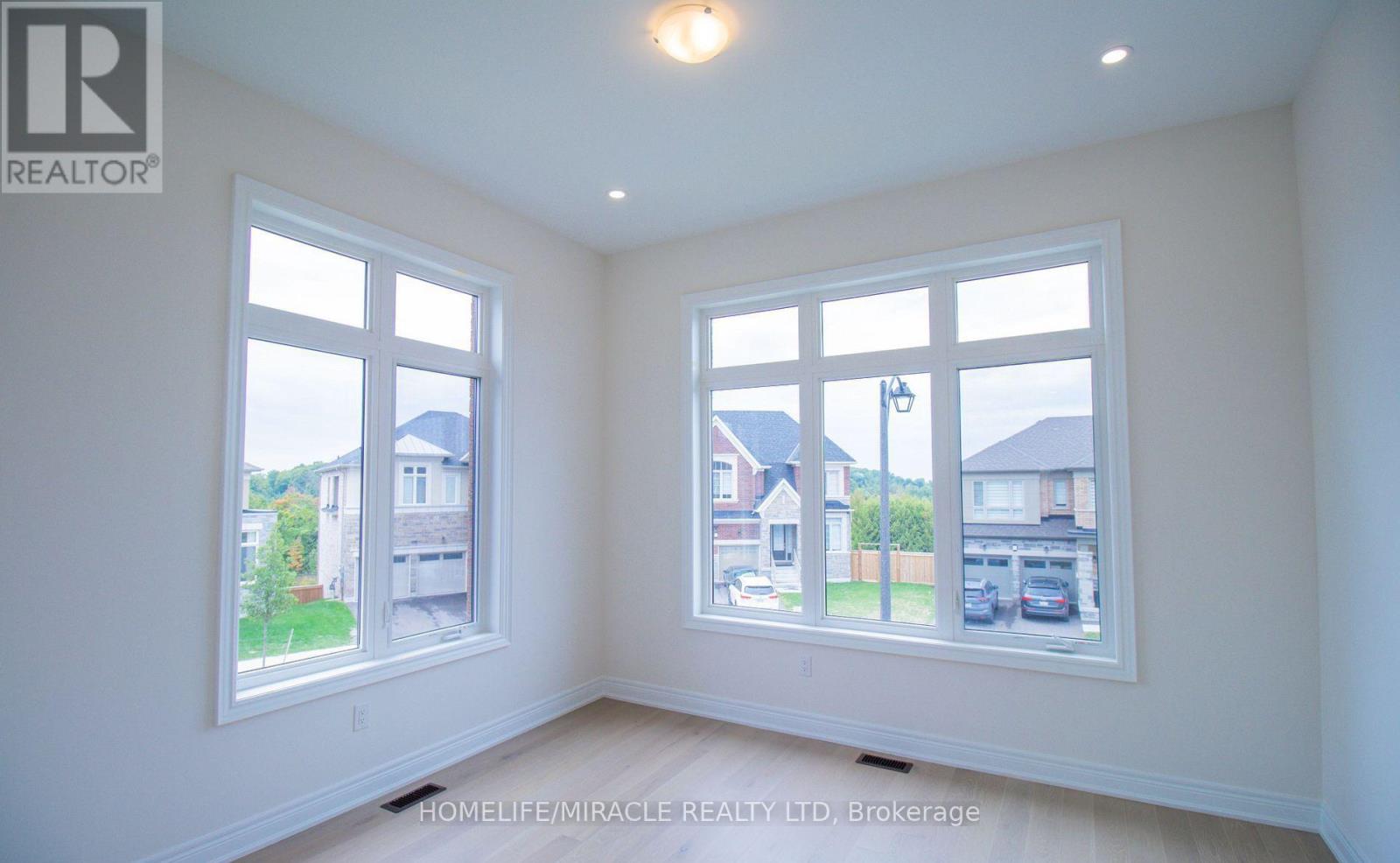 126 Petal Avenue, East Gwillimbury, Ontario  L9N 0Y4 - Photo 44 - N12626808