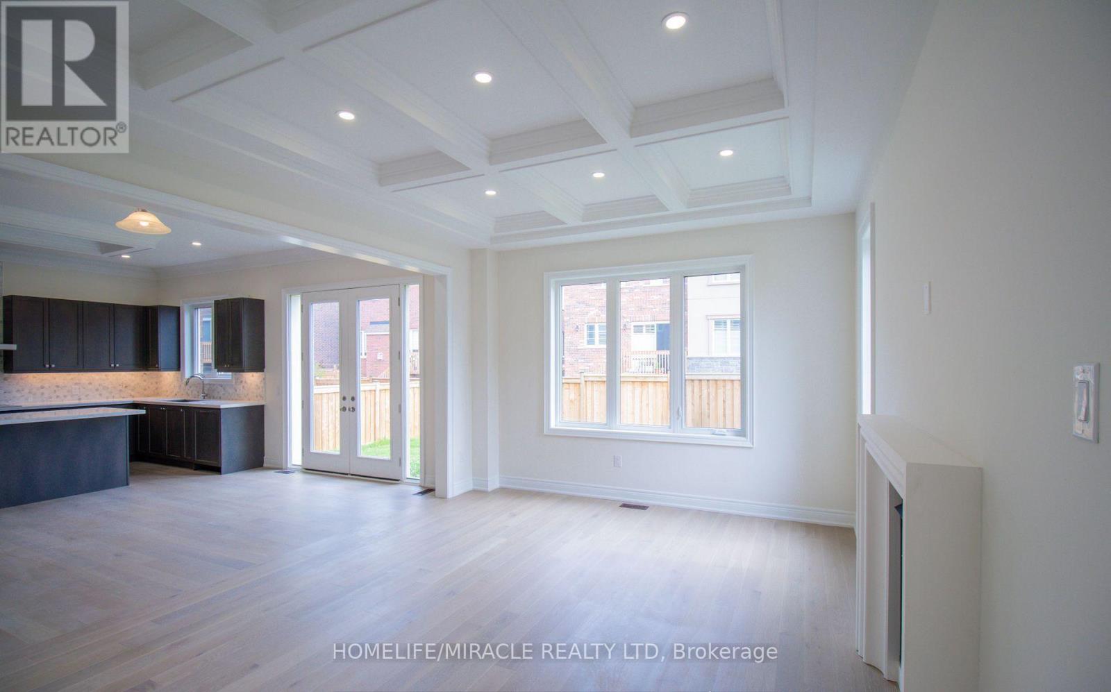 126 Petal Avenue, East Gwillimbury, Ontario  L9N 0Y4 - Photo 6 - N12626808