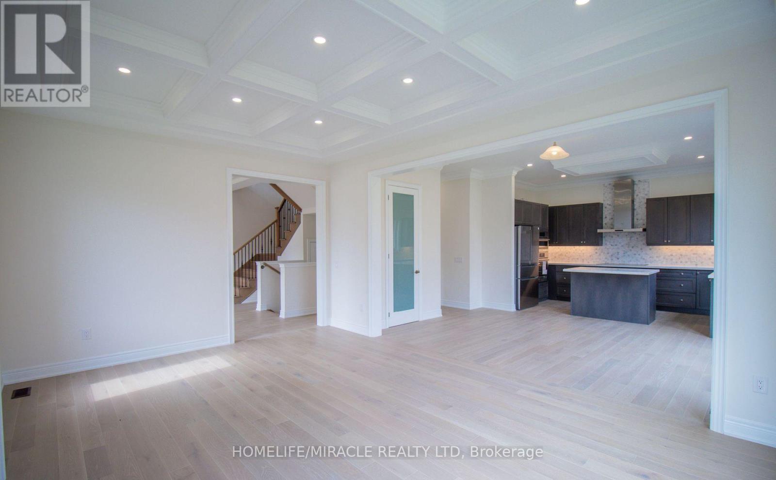 126 Petal Avenue, East Gwillimbury, Ontario  L9N 0Y4 - Photo 9 - N12626808