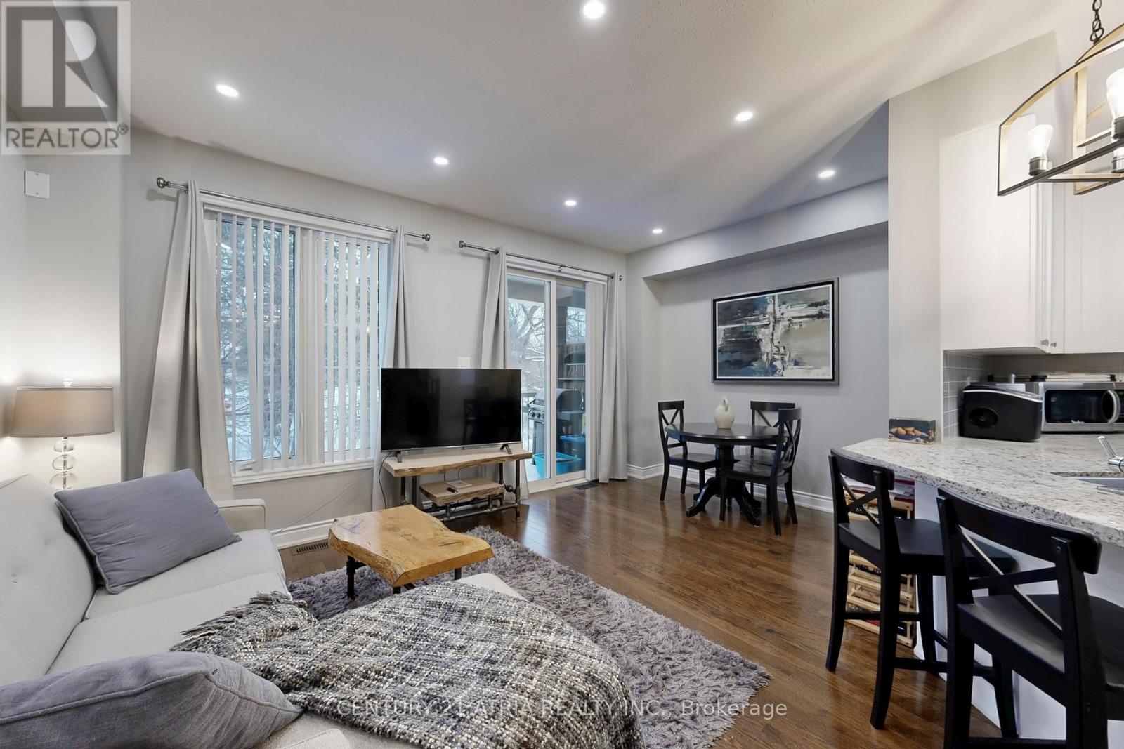 778 Harry Syratt Avenue, Newmarket, Ontario L3X 0A3 - Photo 4 - N12626840