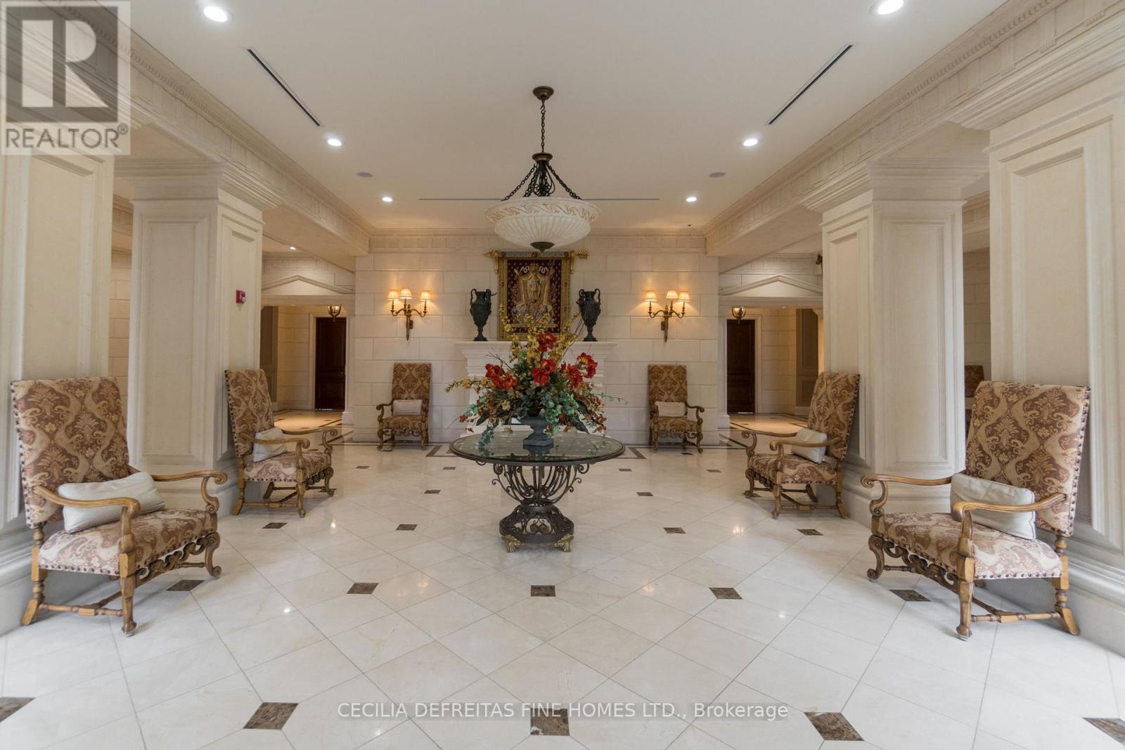 1616 - 9225 Jane Street, Vaughan, Ontario  L6A 0J7 - Photo 2 - N12626870