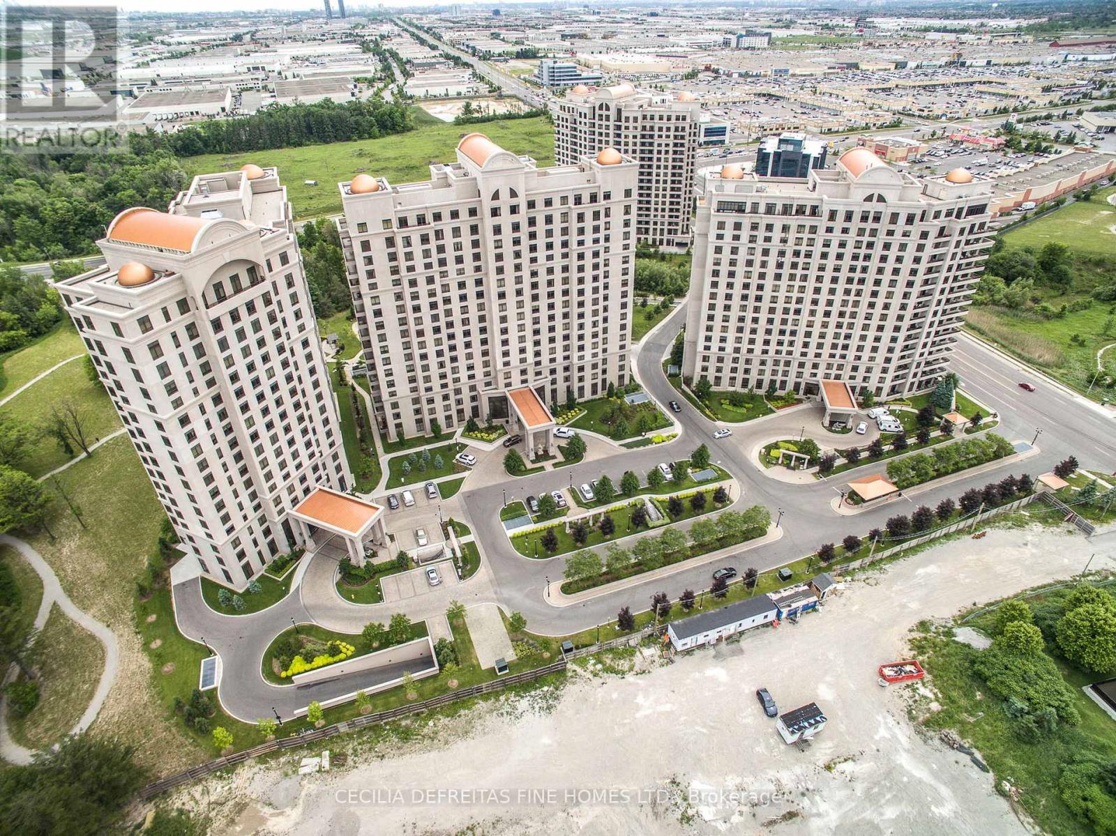 1616 - 9225 Jane Street, Vaughan, Ontario  L6A 0J7 - Photo 5 - N12626870