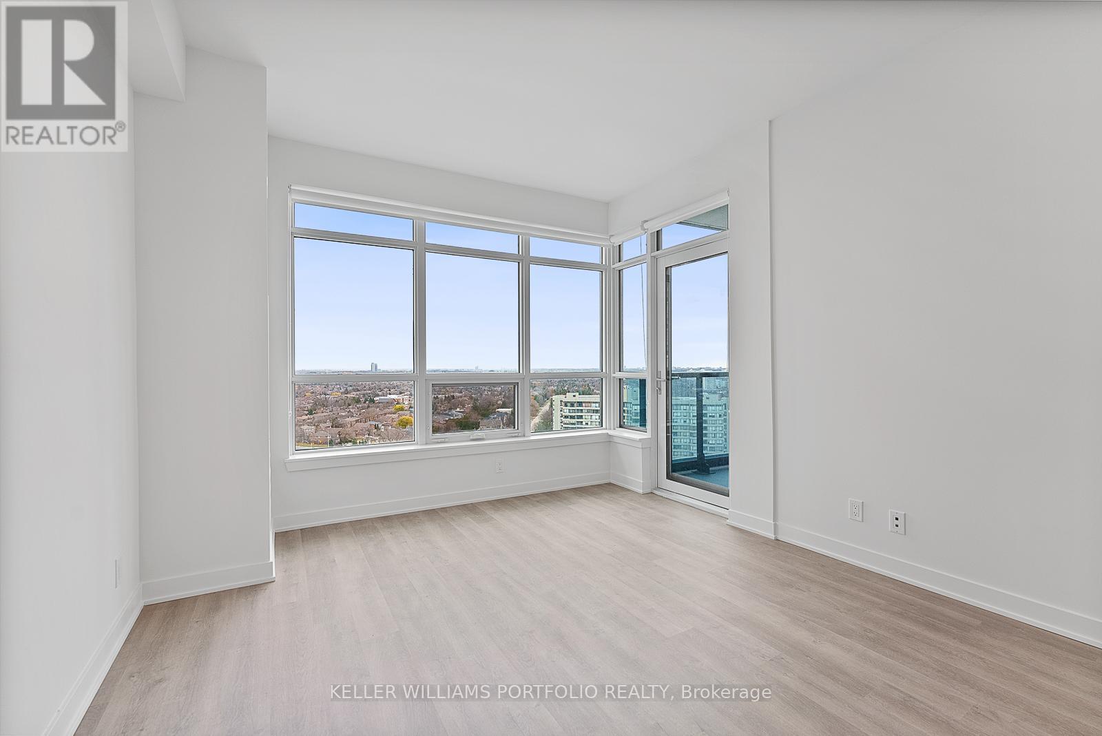 A-1910 - 30 Upper Mall Way, Vaughan, Ontario  L4J 0L7 - Photo 10 - N12626876