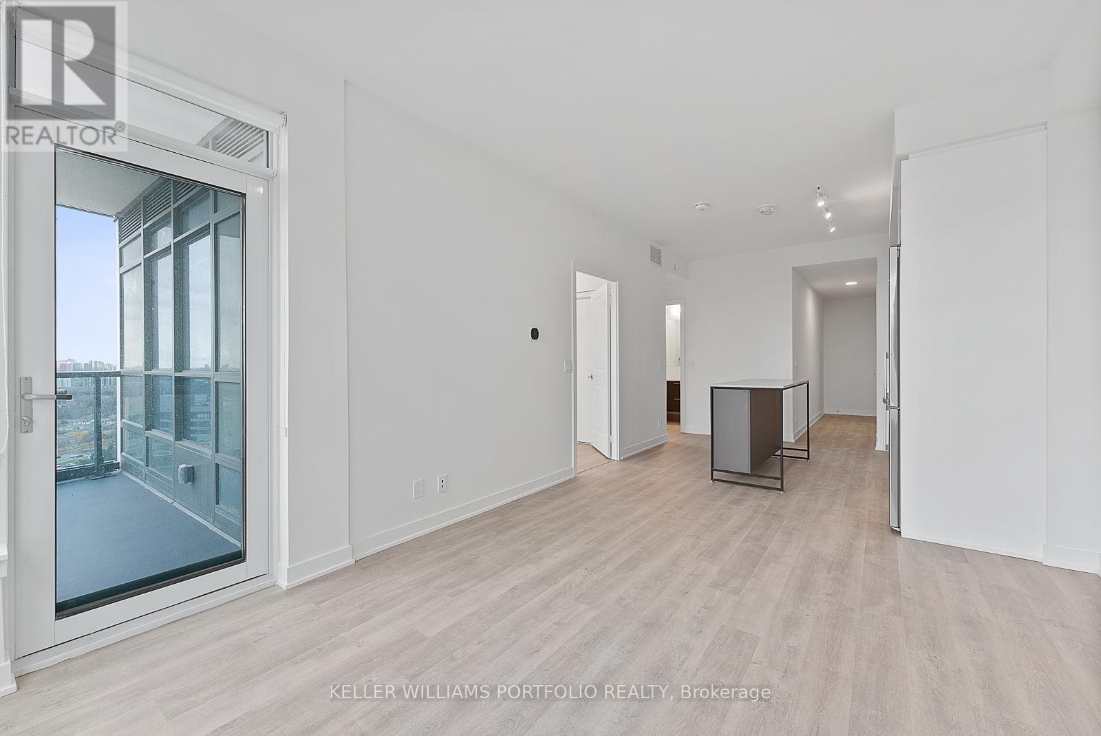 A-1910 - 30 Upper Mall Way, Vaughan, Ontario  L4J 0L7 - Photo 11 - N12626876