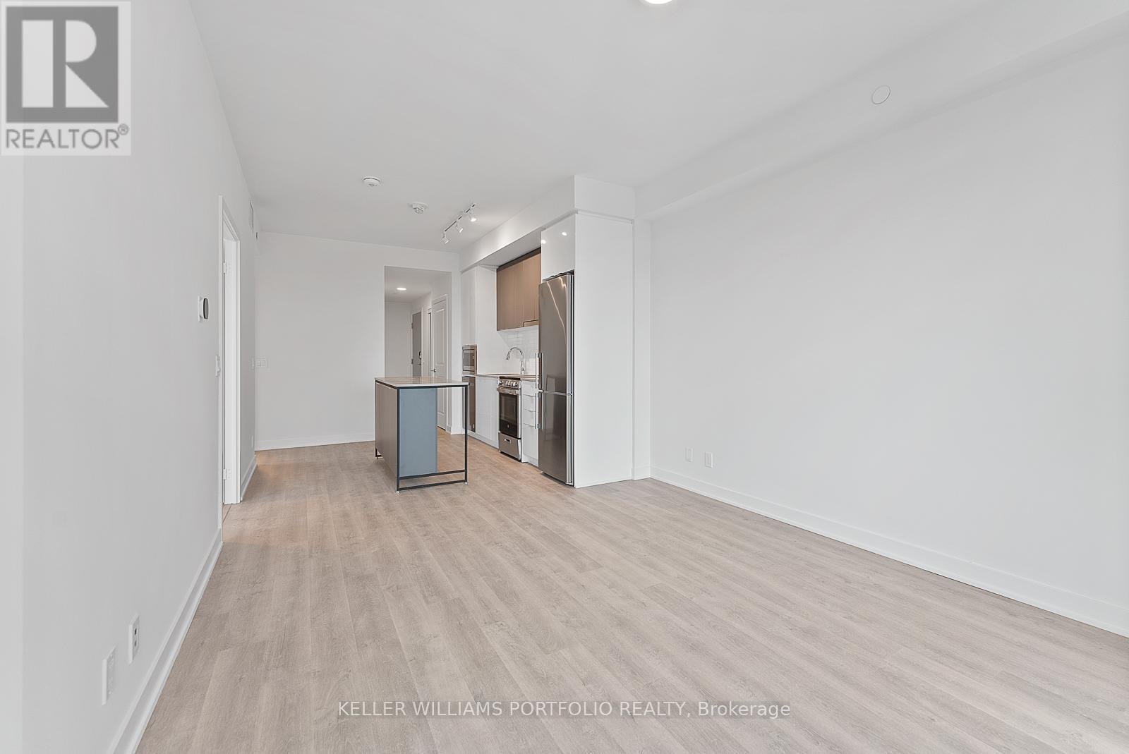 A-1910 - 30 Upper Mall Way, Vaughan, Ontario  L4J 0L7 - Photo 13 - N12626876