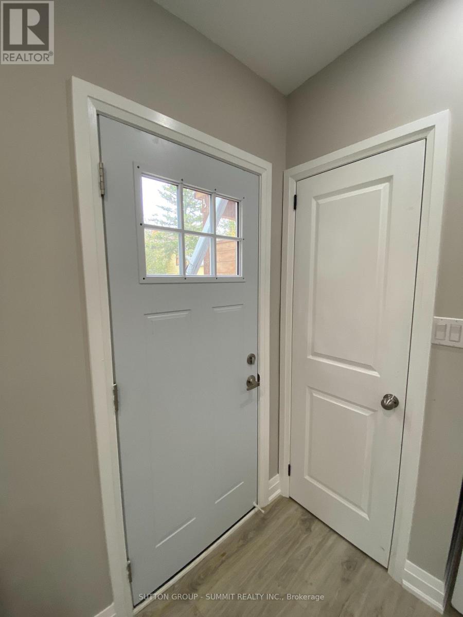 8 - 239 Main Street, King, Ontario  L0G 1T0 - Photo 2 - N12626880