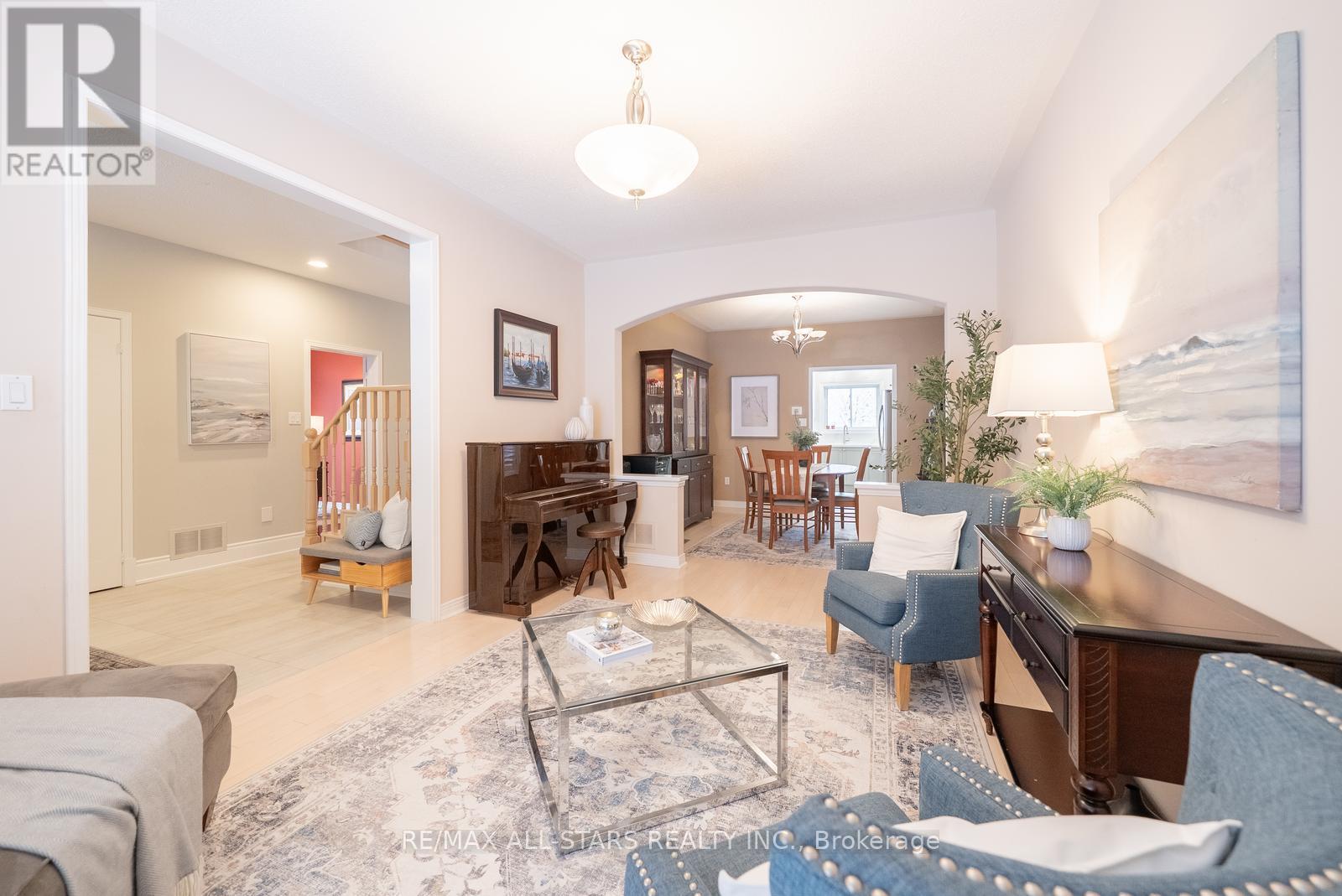 176 Manhattan Drive, Markham (Markville), Ontario  L3P 7S1 - Photo 10 - N12626884