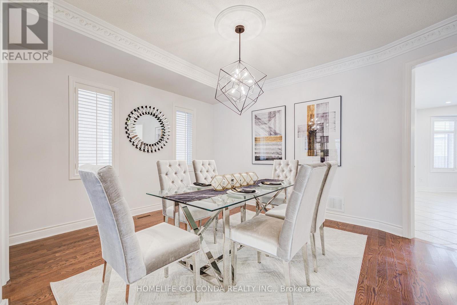 34 Odessa Crescent, Markham, Ontario  L6C 2T3 - Photo 8 - N12626914