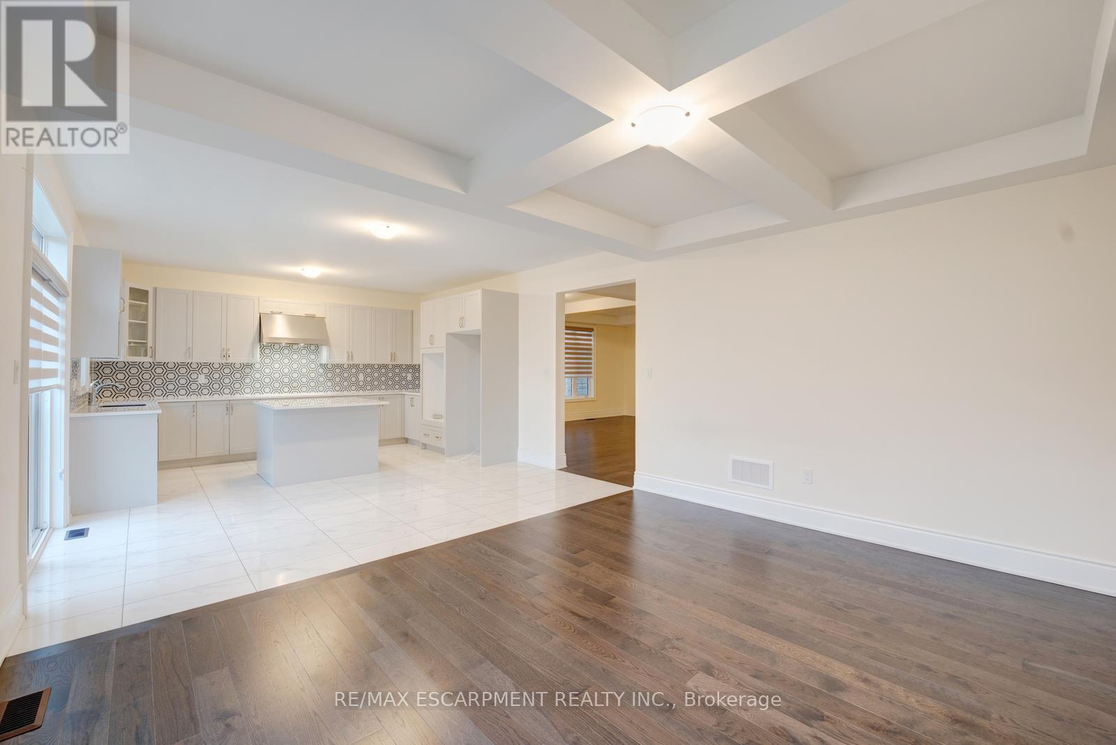 197 Thompson Drive, East Gwillimbury, Ontario  L9N 0V5 - Photo 9 - N12626952