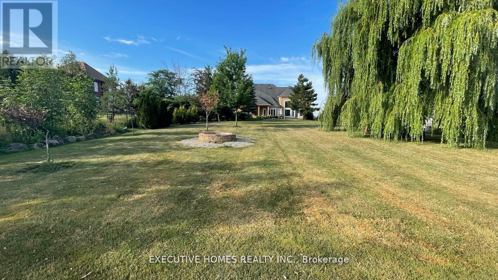 769 Mud Street E, Hamilton, Ontario L8J 3B9 - Photo 2 - X12573794