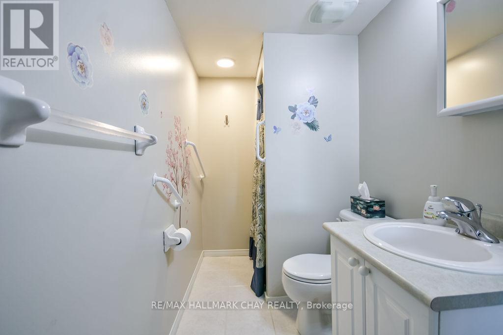 203 - 125 Bond Street, Orillia, Ontario  L3V 1J7 - Photo 15 - S12626934