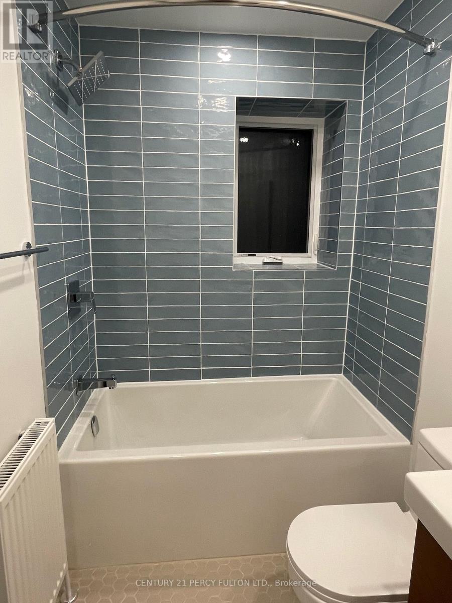 3 - 320 Roncesvalles Avenue, Toronto, Ontario  M6R 2M7 - Photo 7 - W12626782