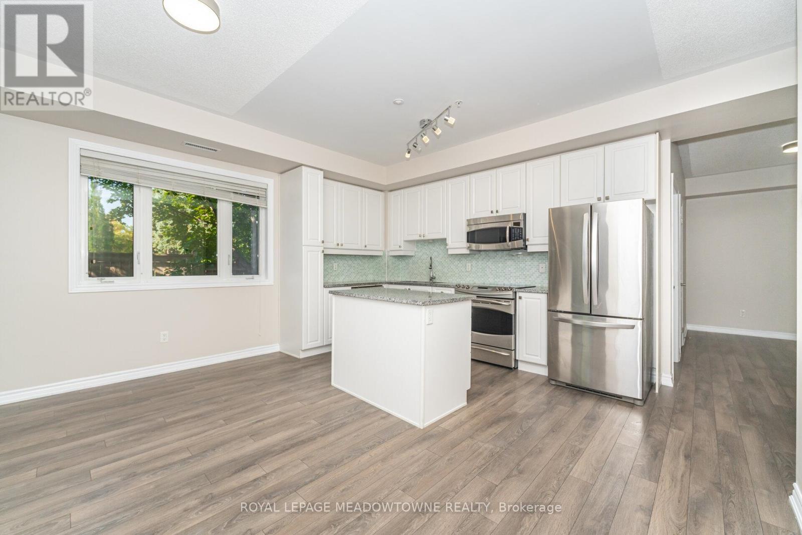 137 - 570 Lolita Gardens, Mississauga, Ontario  L5A 0A1 - Photo 11 - W12626784