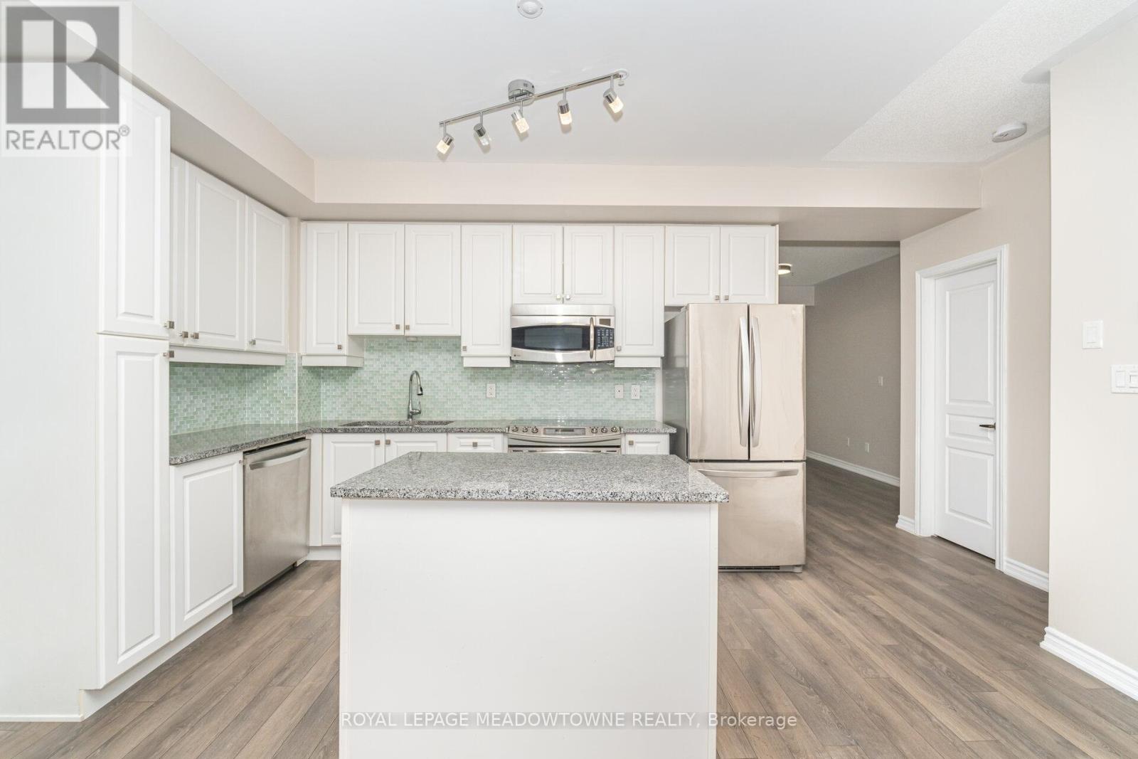 137 - 570 Lolita Gardens, Mississauga, Ontario  L5A 0A1 - Photo 12 - W12626784