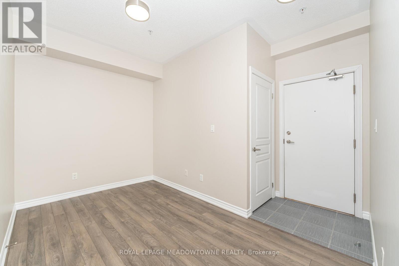 137 - 570 Lolita Gardens, Mississauga, Ontario  L5A 0A1 - Photo 8 - W12626784