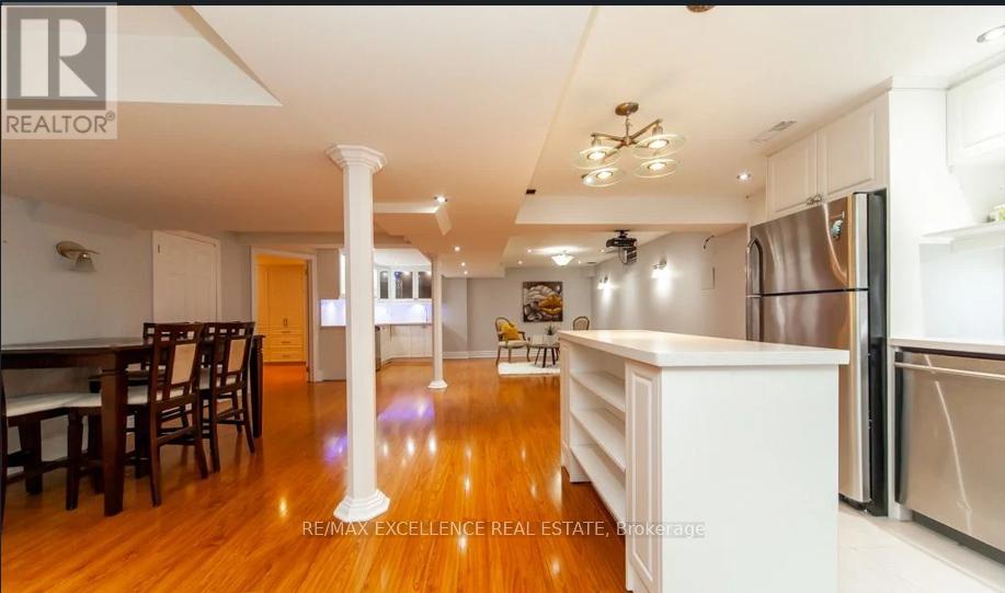 3262 Crimson King Circle, Mississauga, Ontario  L5N 8M8 - Photo 3 - W12626792