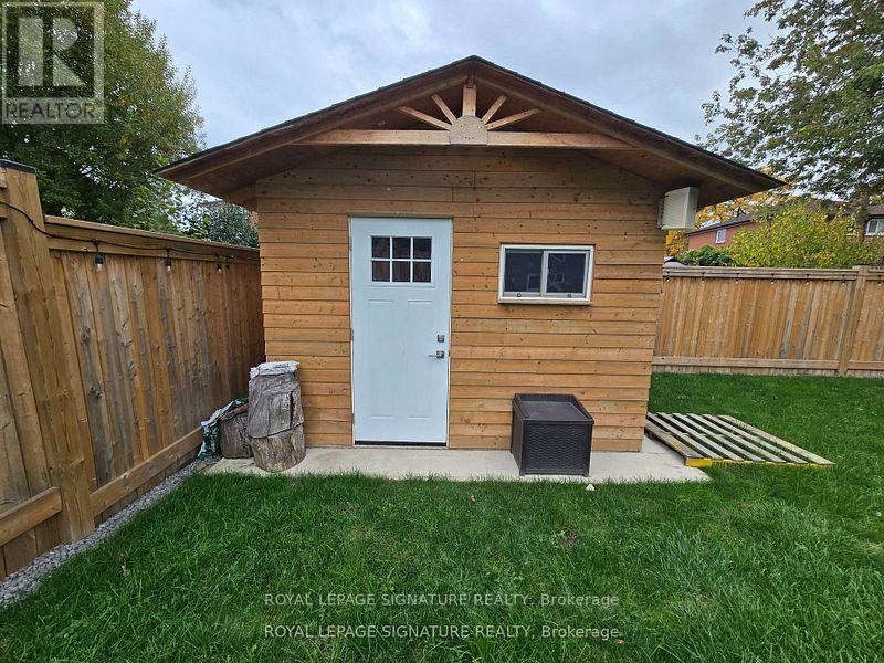 1228 Canvey Crescent, Mississauga (Clarkson), Ontario  L5J 1S1 - Photo 18 - W12626802