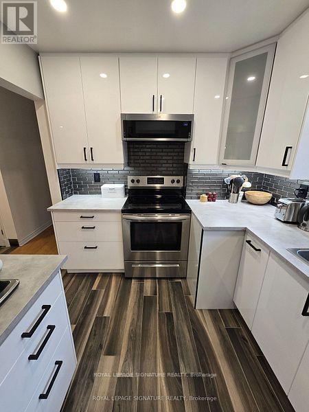 1228 Canvey Crescent, Mississauga (Clarkson), Ontario  L5J 1S1 - Photo 7 - W12626802