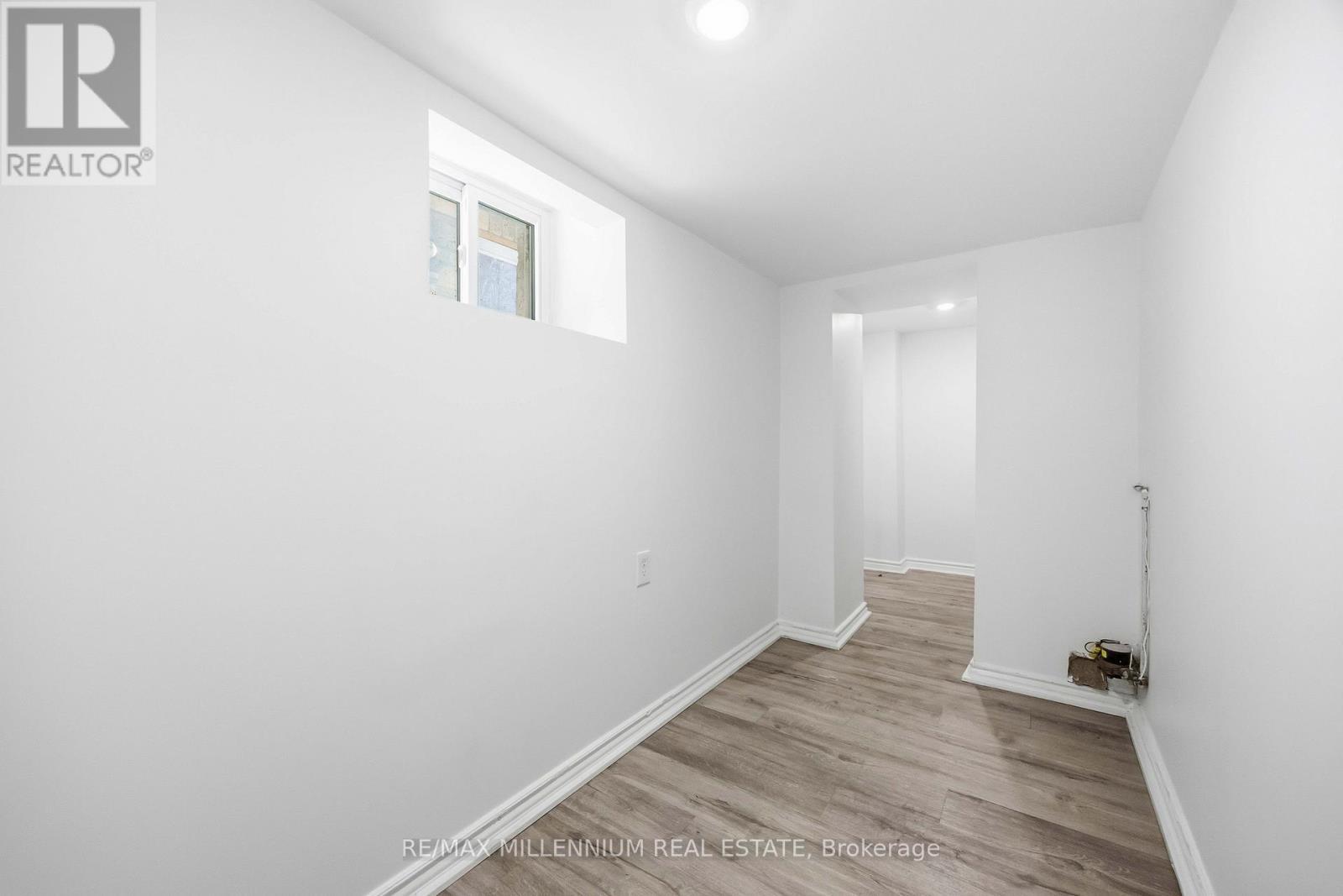 17 Greenlaw Avenue, Toronto, Ontario  M6H 3V6 - Photo 20 - W12626854