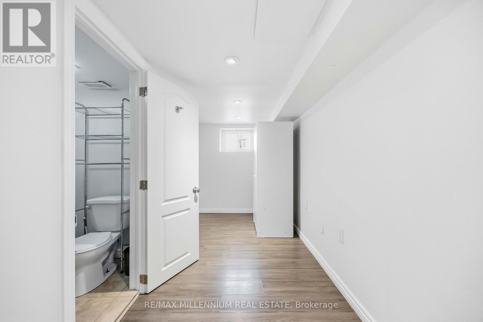 17 Greenlaw Avenue, Toronto, Ontario  M6H 3V6 - Photo 24 - W12626854