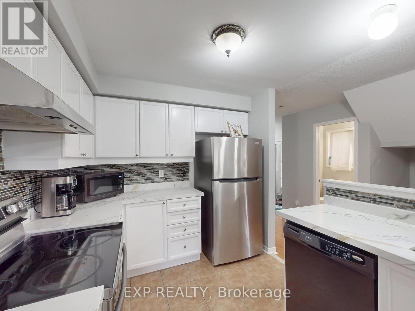 3896 Lacman Trail, Mississauga (Churchill Meadows), Ontario  L5M 6N8 - Photo 15 - W12626866