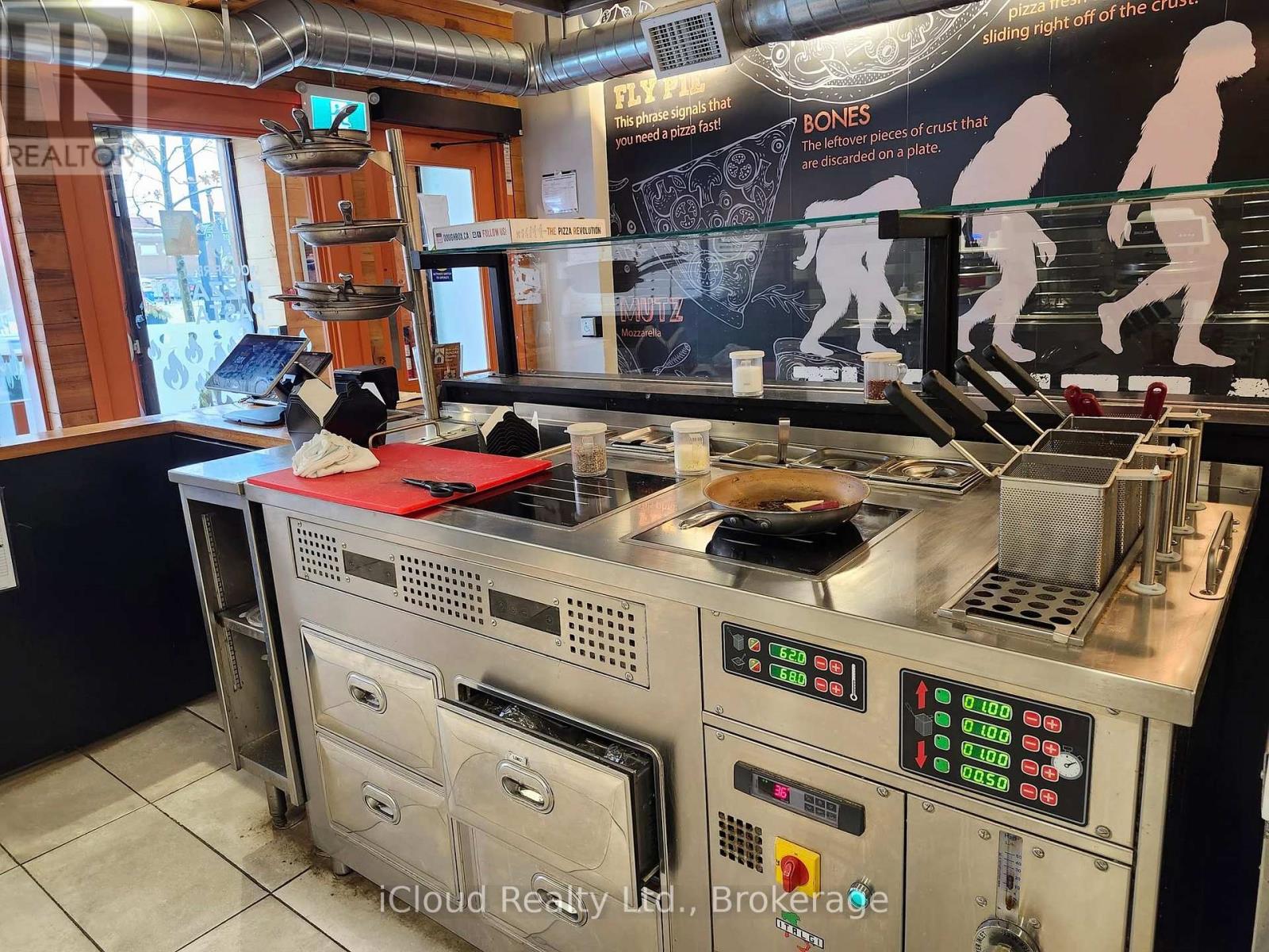 162 Lakeshore Road E, Oakville, Ontario  L6J 1H6 - Photo 14 - W12626898