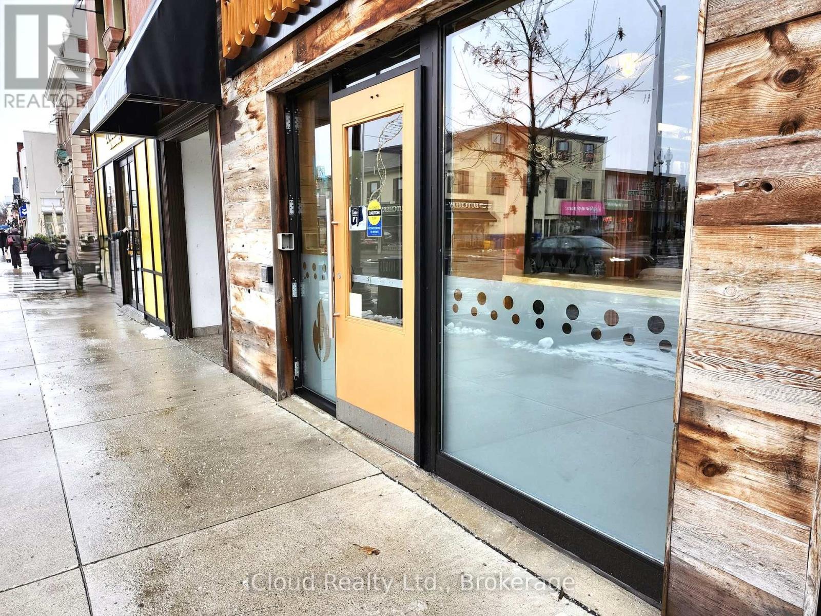 162 Lakeshore Road E, Oakville, Ontario  L6J 1H6 - Photo 15 - W12626898