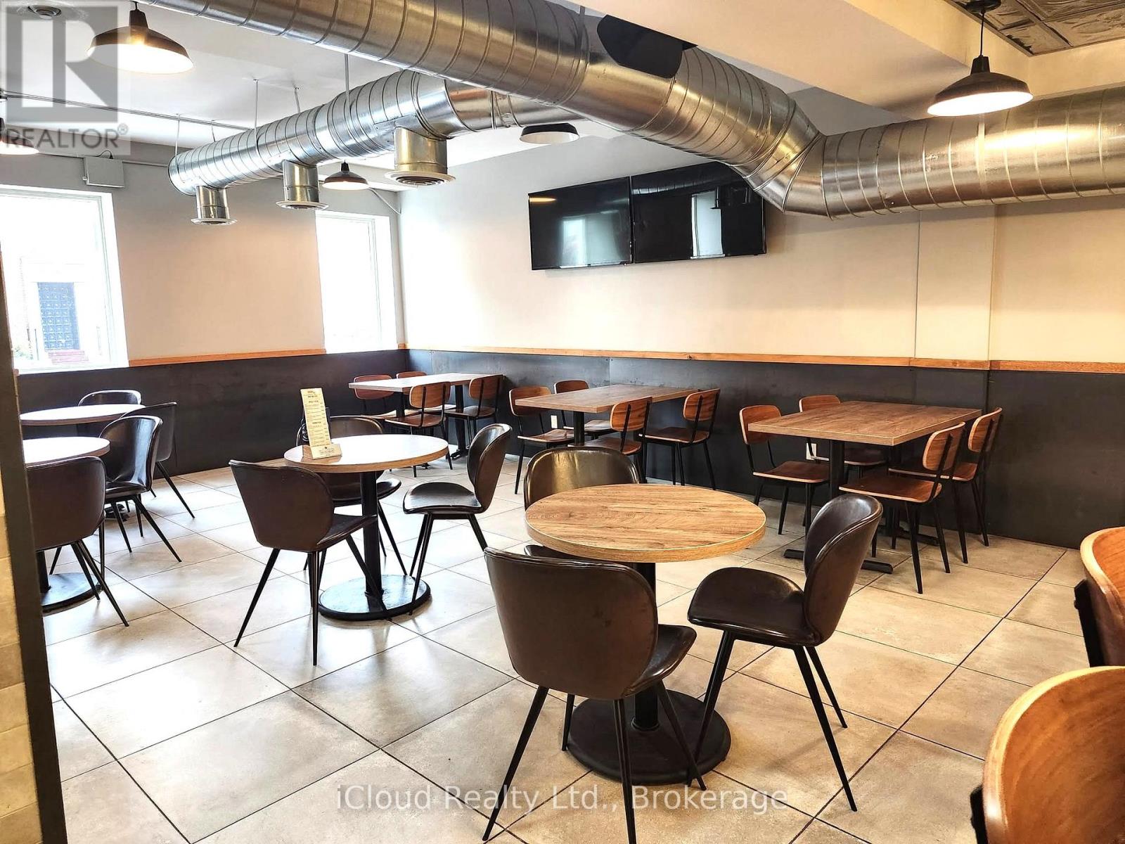 162 Lakeshore Road E, Oakville, Ontario  L6J 1H6 - Photo 20 - W12626898