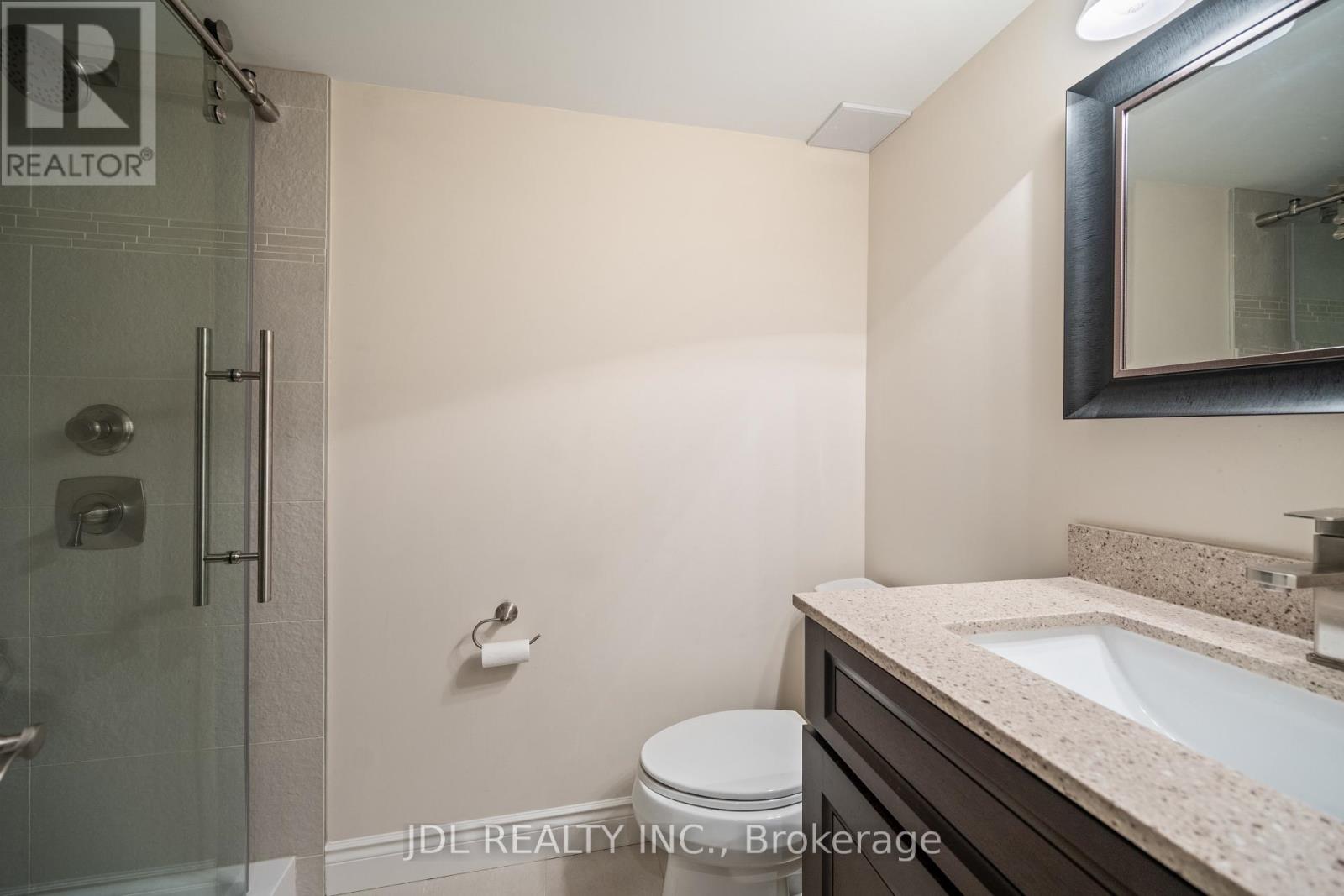 1207 Linbrook Road, Oakville, Ontario  L6J 2L5 - Photo 33 - W12626916