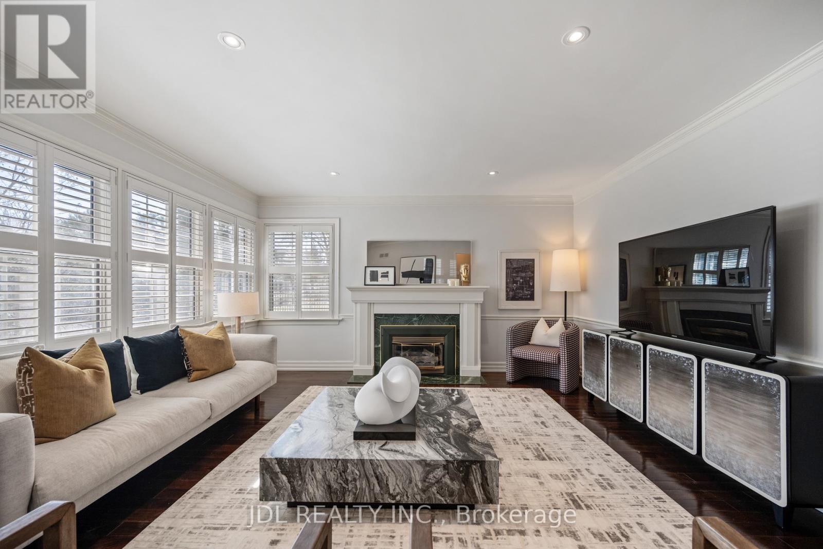 1207 Linbrook Road, Oakville, Ontario  L6J 2L5 - Photo 4 - W12626916