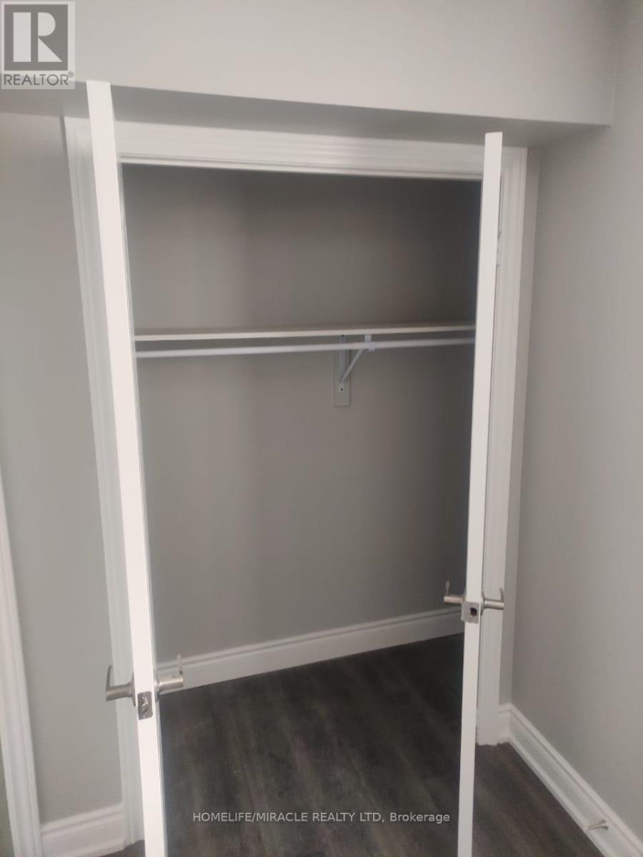 Bsmt - 954 Preston Manor Drive, Mississauga, Ontario  L5V 2L5 - Photo 13 - W12626922