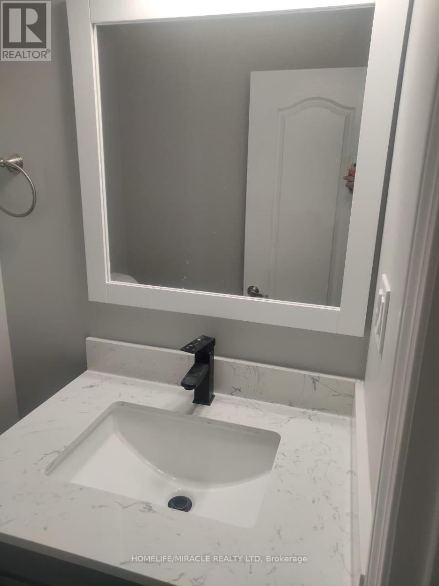 Bsmt - 954 Preston Manor Drive, Mississauga, Ontario  L5V 2L5 - Photo 15 - W12626922