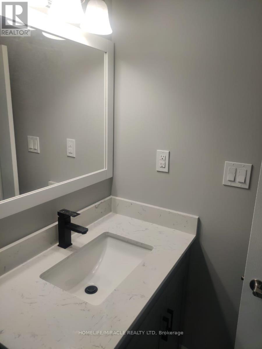 Bsmt - 954 Preston Manor Drive, Mississauga, Ontario  L5V 2L5 - Photo 17 - W12626922