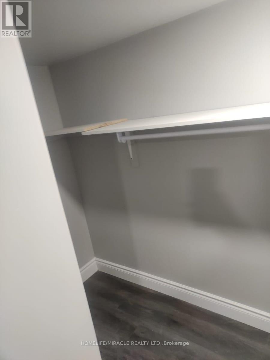 Bsmt - 954 Preston Manor Drive, Mississauga, Ontario  L5V 2L5 - Photo 26 - W12626922