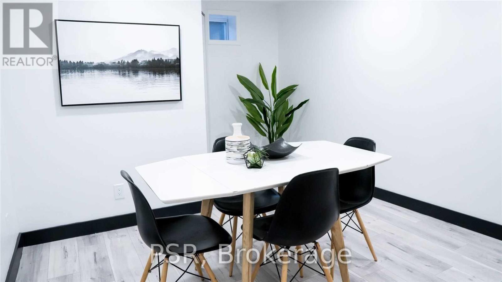 20 - 2 Blackthorn Avenue, Toronto, Ontario  M6N 3H5 - Photo 12 - W12626942