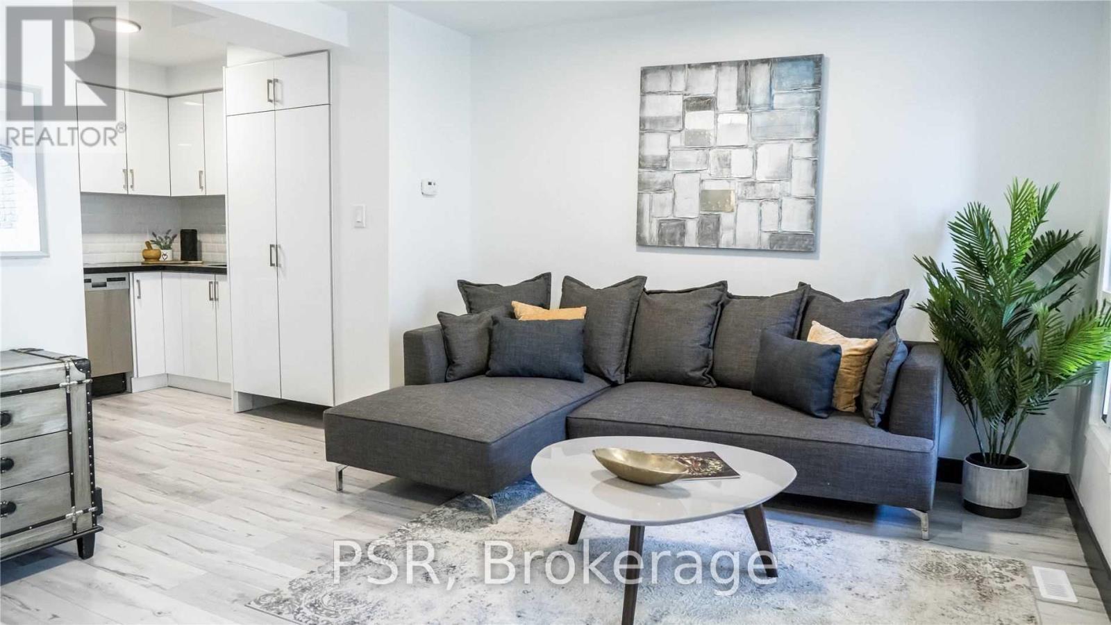 20 - 2 Blackthorn Avenue, Toronto, Ontario  M6N 3H5 - Photo 2 - W12626942