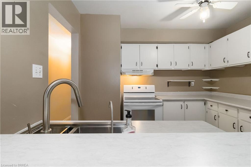 671 West Street Unit# B, Brantford, Ontario  N3R 6W9 - Photo 9 - 40780663