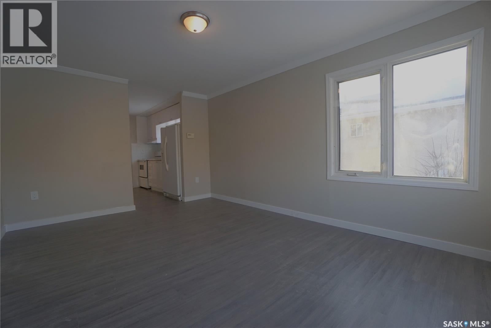 515 Osler Street, Regina, Saskatchewan  S4R 1W2 - Photo 4 - SK020505