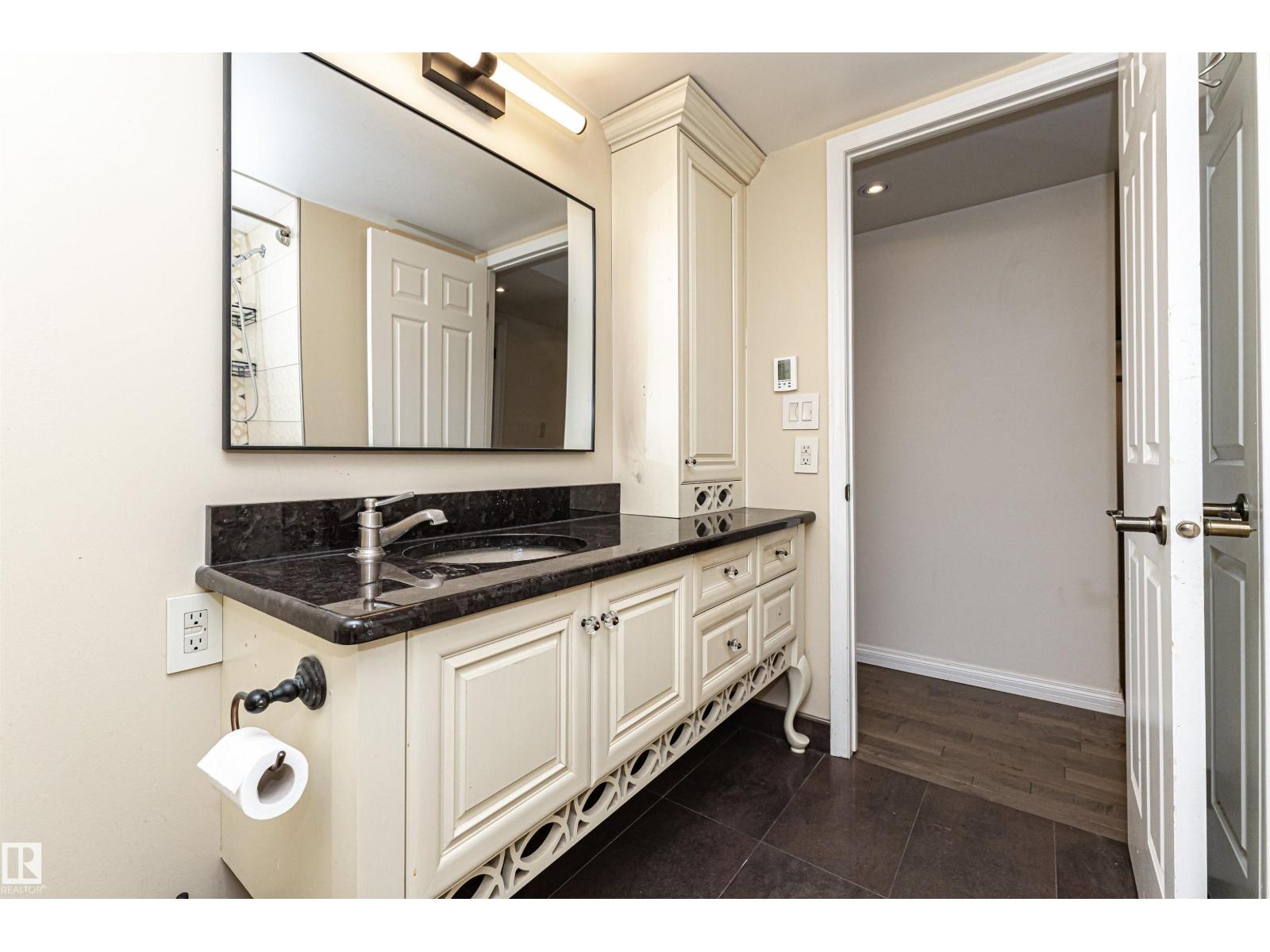 #501 11503 100 Av Nw, Edmonton, Alberta  T5K 2K7 - Photo 48 - E4467818