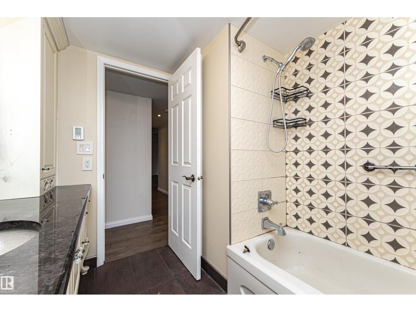 #501 11503 100 Av Nw, Edmonton, Alberta  T5K 2K7 - Photo 47 - E4467818