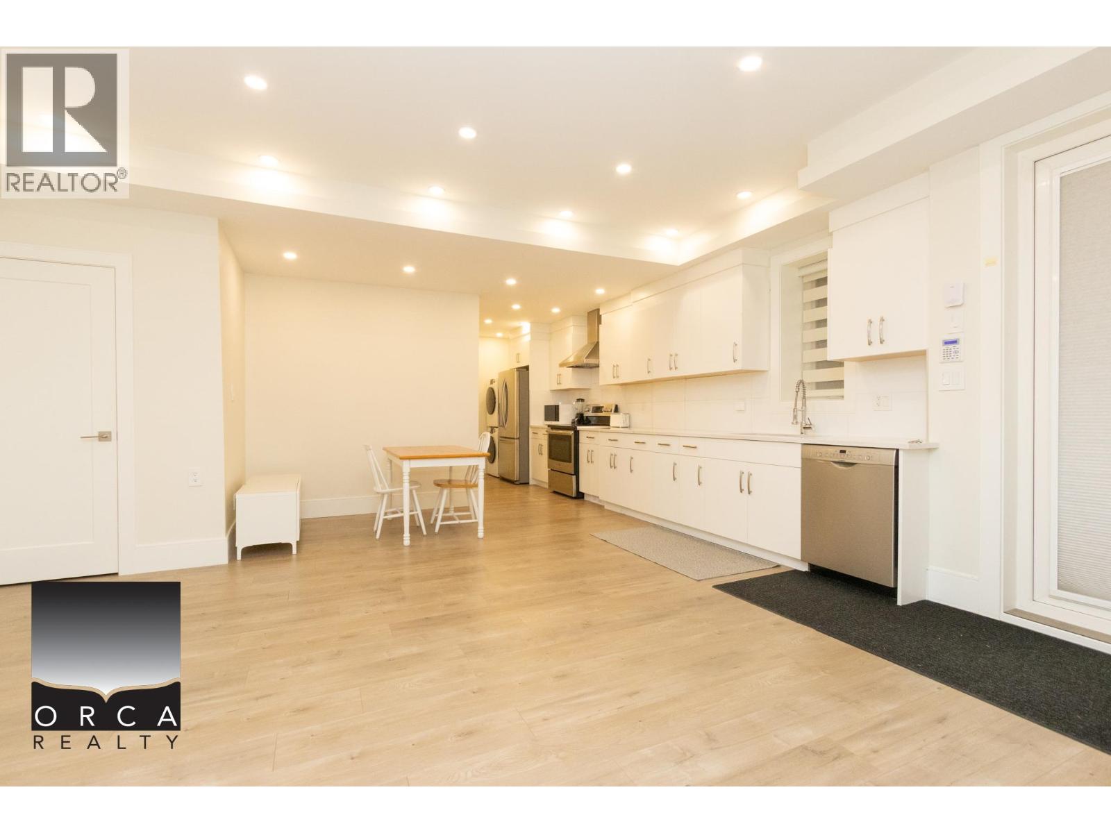 6501 Grant Street, Burnaby, British Columbia  V5B 2K9 - Photo 2 - R3073340