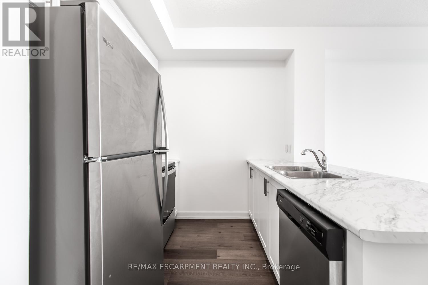 704 - 460 Dundas Street, Hamilton, Ontario  L8B 2A5 - Photo 7 - X12626812