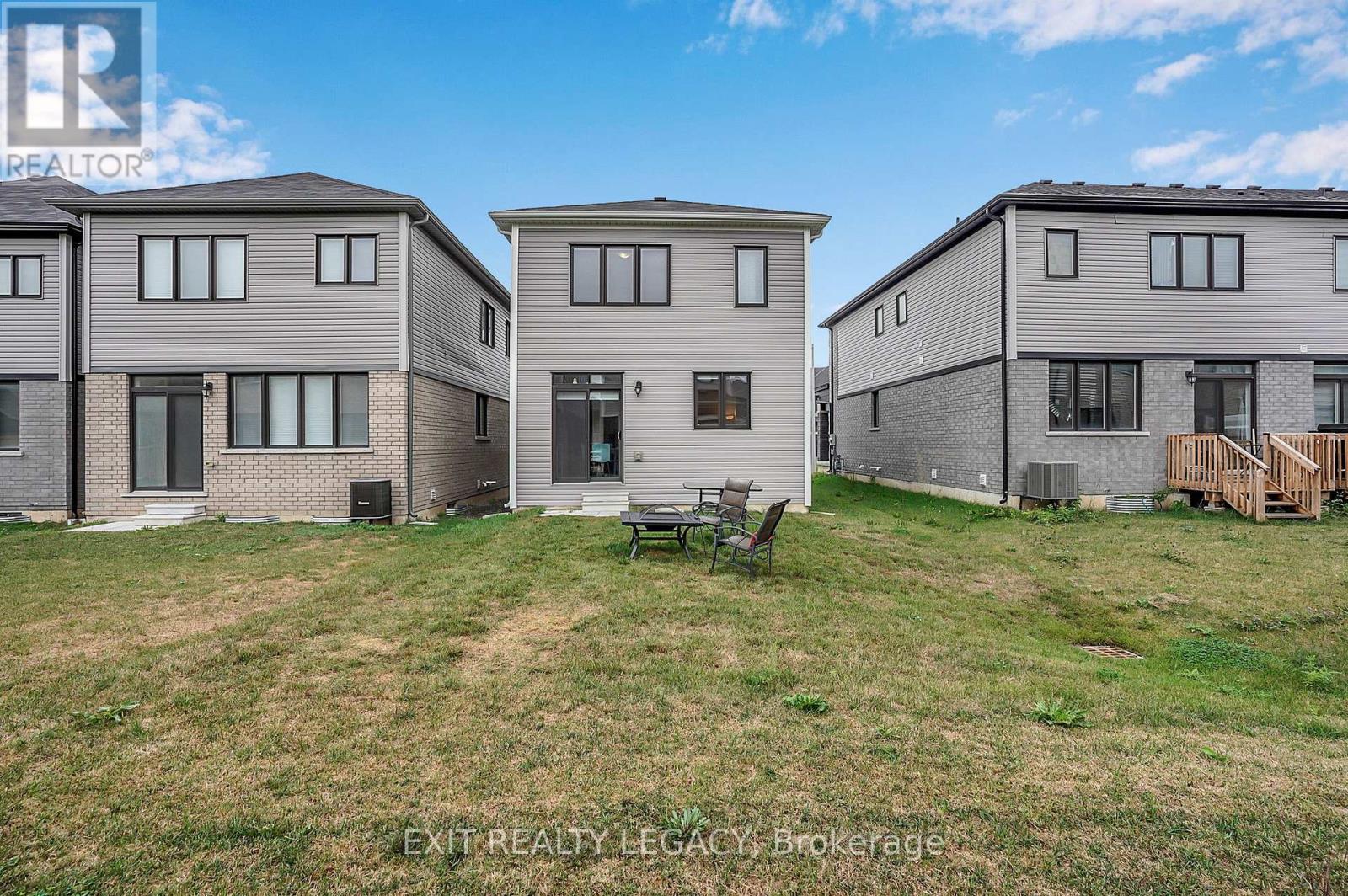 15 Sunhaven Lane, Thorold, Ontario  L2V 0K6 - Photo 24 - X12626816