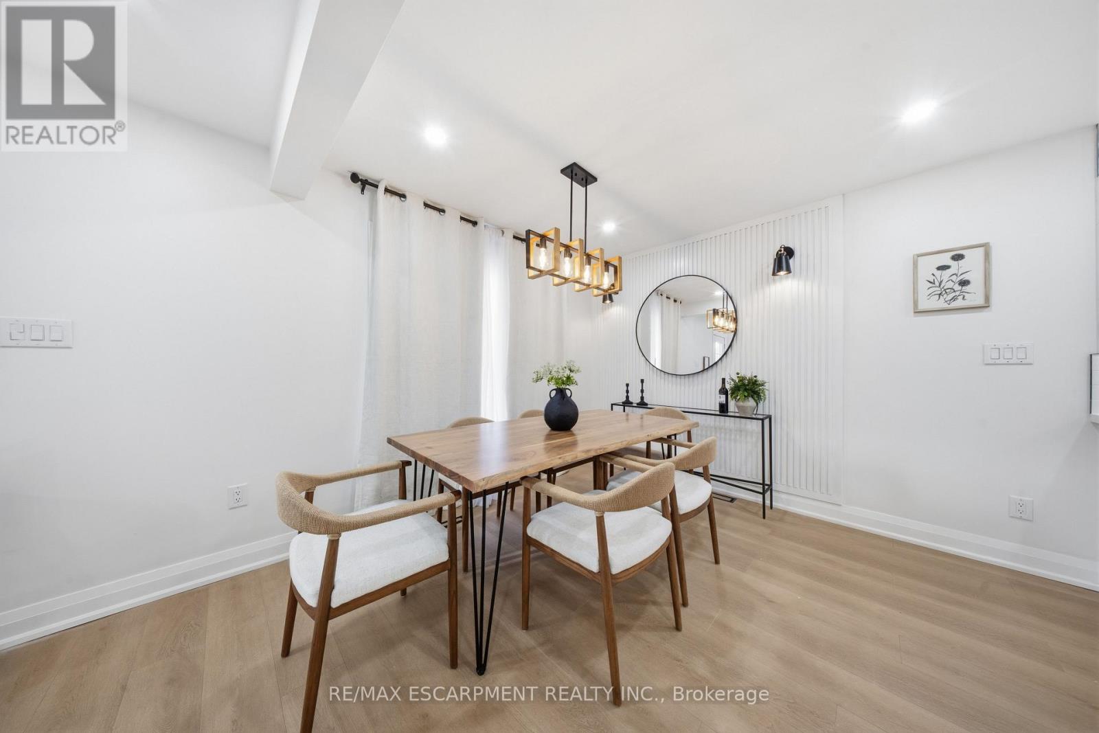 11 Garside Avenue S, Hamilton, Ontario  L8G 4A8 - Photo 11 - X12626818