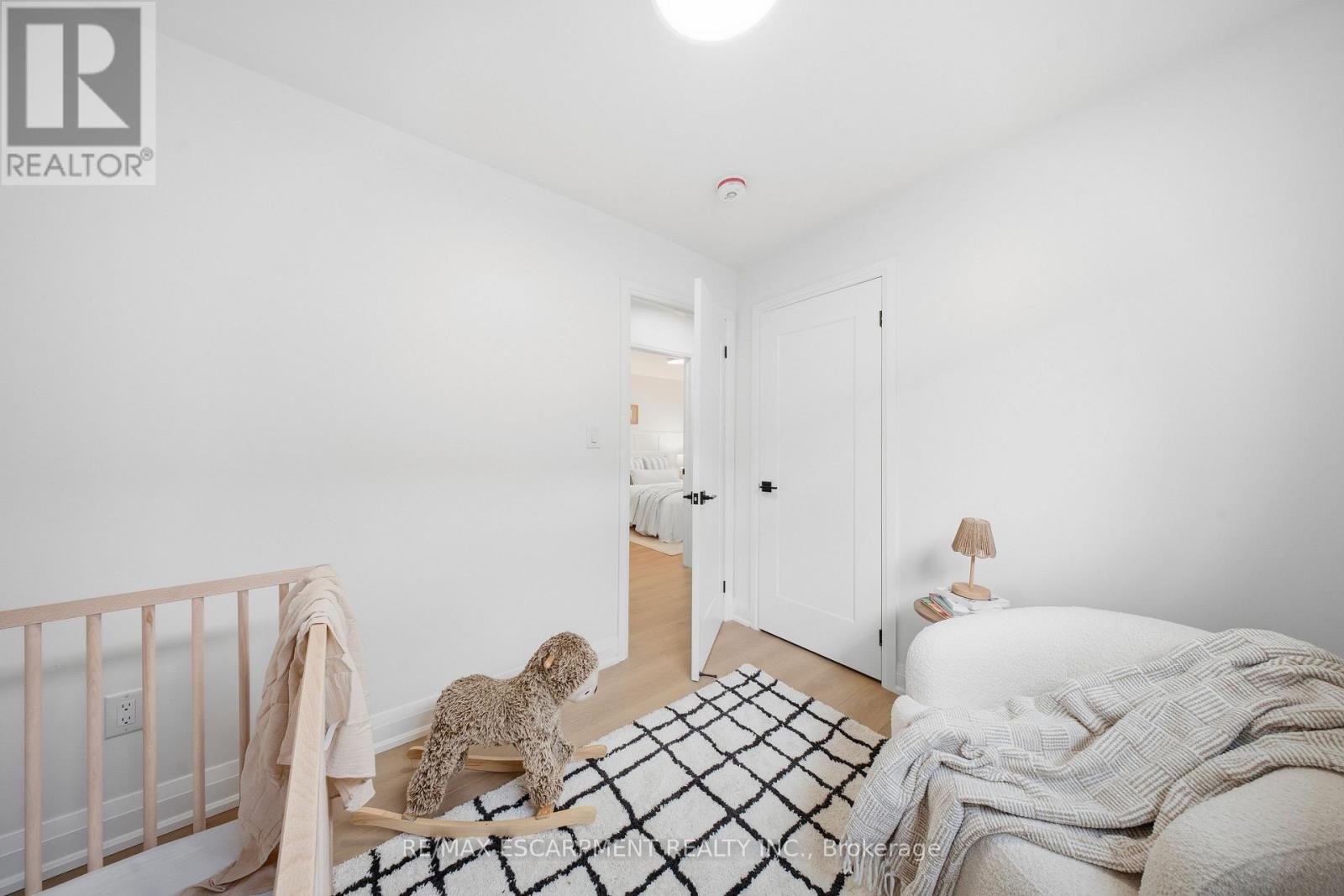 11 Garside Avenue S, Hamilton, Ontario  L8G 4A8 - Photo 12 - X12626818