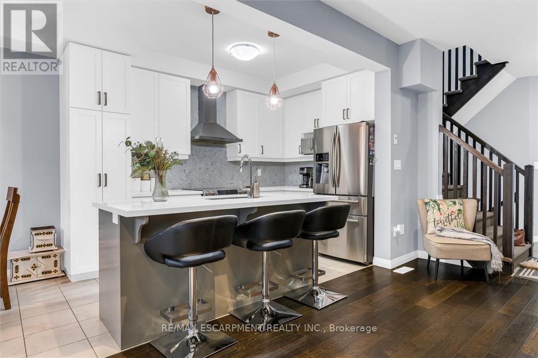 55 Greenwich Avenue, Hamilton, Ontario  L8J 0L6 - Photo 7 - X12626906