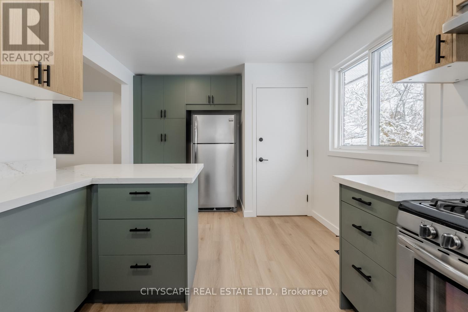 79 Henry Street, Cambridge, Ontario  N1R 6C8 - Photo 9 - X12626908