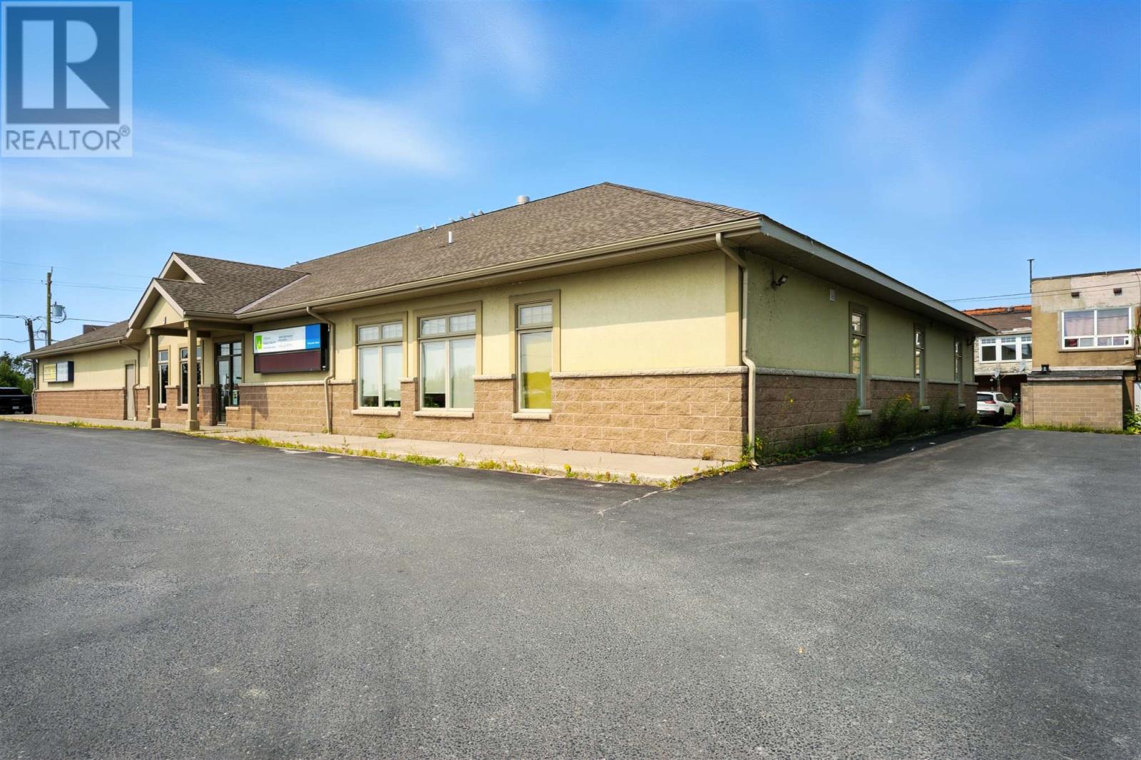 9 Lawton St, Blind River, Ontario P0R 1B0 - Photo 4 - SM253454