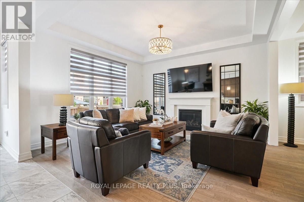 1416 Lakeport Crescent, Oakville, Ontario  L6H 3S1 - Photo 16 - W12447608