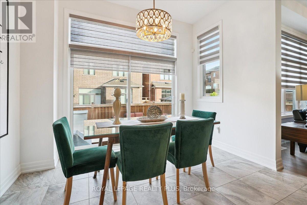 1416 Lakeport Crescent, Oakville, Ontario  L6H 3S1 - Photo 24 - W12447608